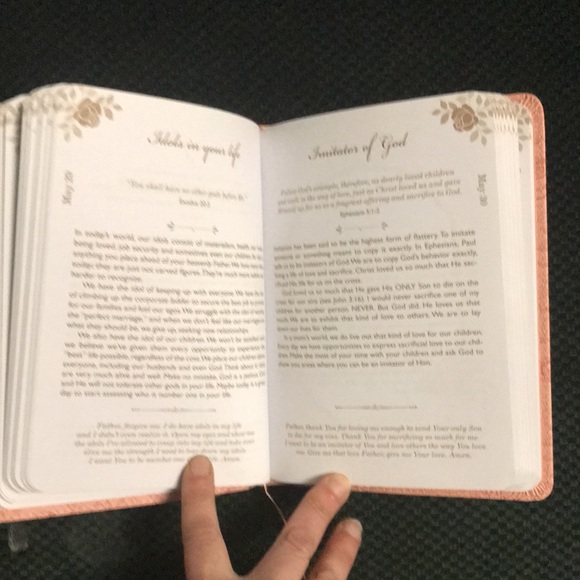 “365 devotions moments with God for Moms” Faux leather bound book - Picture 10 of 14
